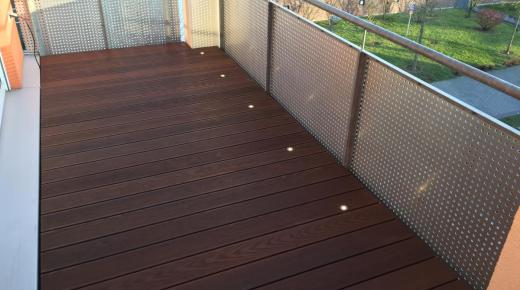 Terrassenboden mit Spots